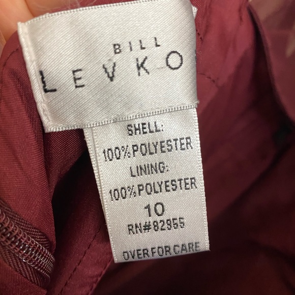 Maroon bridesmaid gown! - Picture 3 of 4